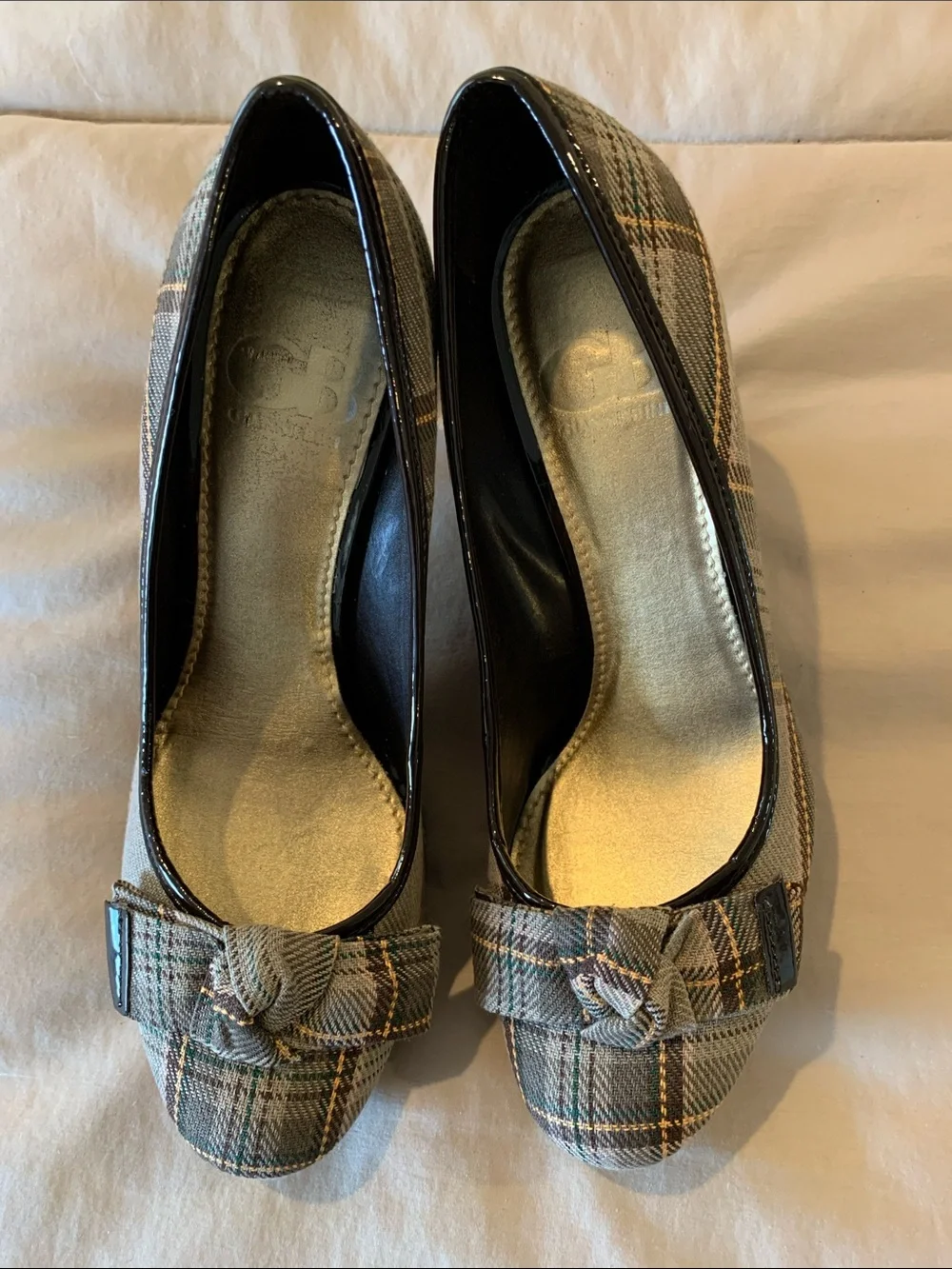 NIB Gianni Bini Beige Plaid Bow Women's Pumps US 6.5 Medium